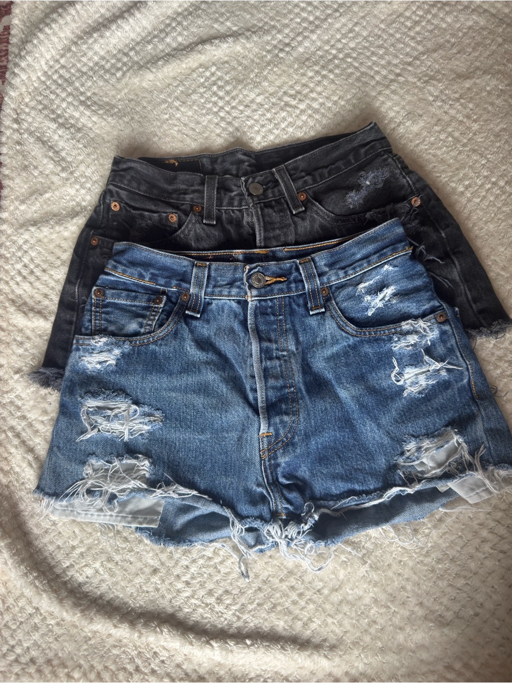Levi Distressed 501 Denim Short Set Blue + Black 25/26